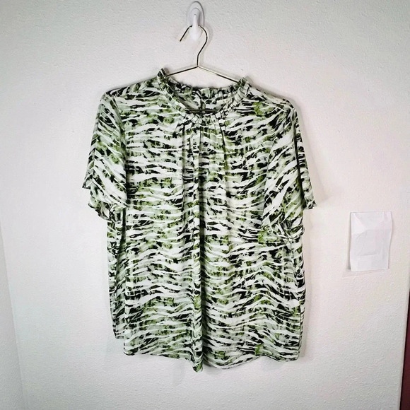 Cooper & Ella Zebra Sage Short Sleeve Blouse Plus Size 1X Ruffle Neckline - Picture 1 of 6